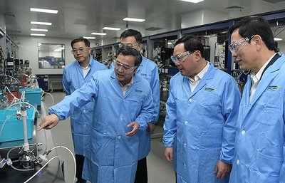 全力支持创新药物研究 助推技术研究试验发展——李强专题调研上海生物医药产业